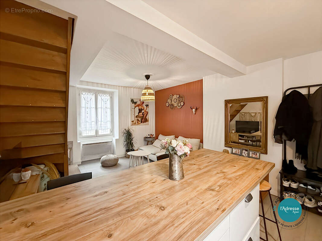 Appartement à MENNECY