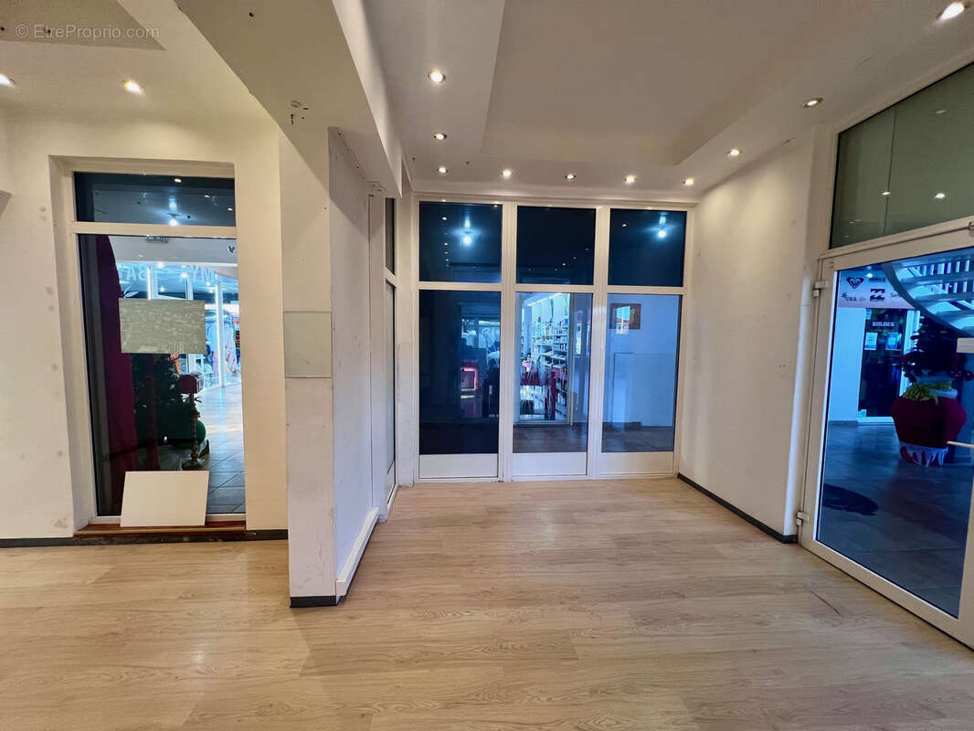 Commerce à SAINT-FRANCOIS