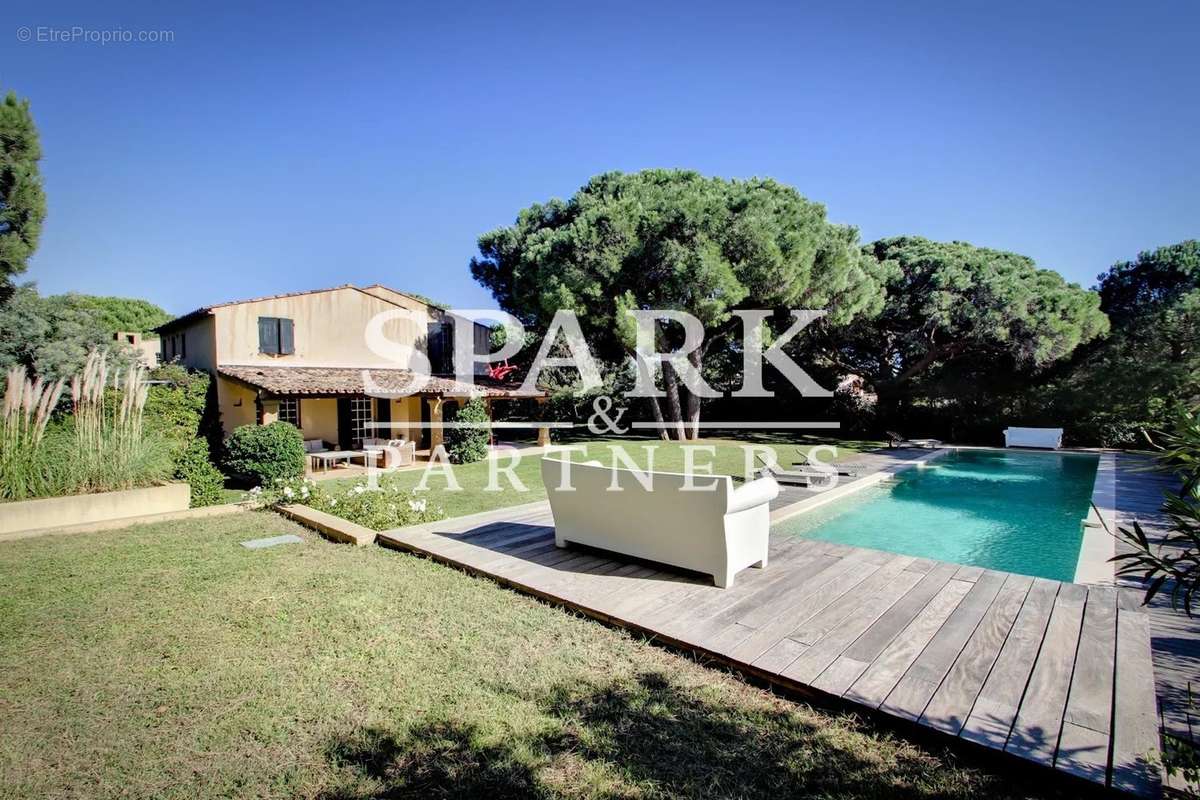 Maison à RAMATUELLE