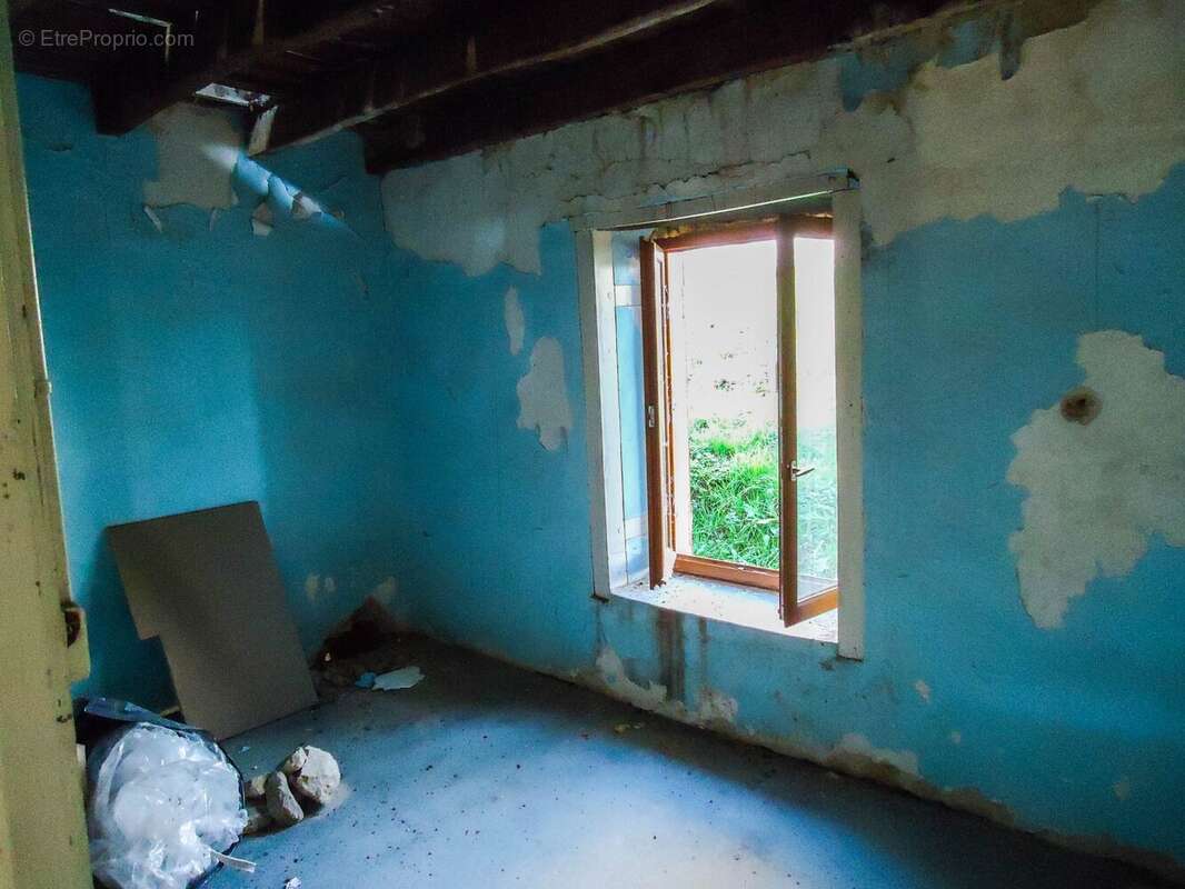 Maison à SAINT-MOREIL