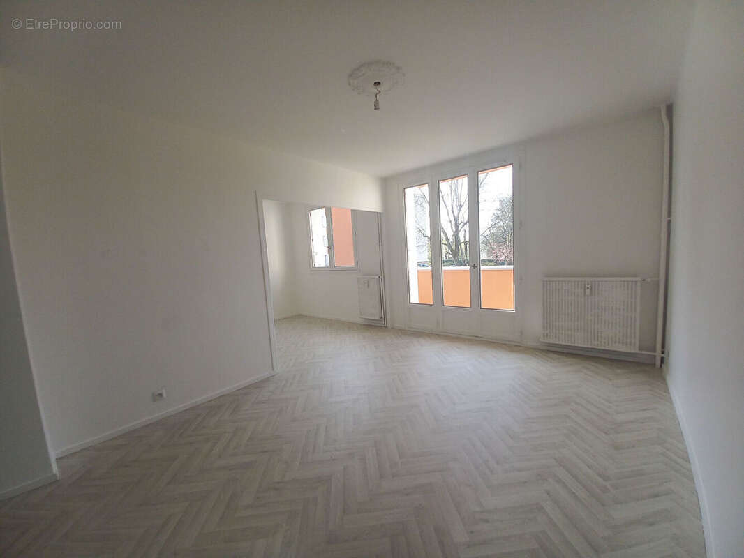 Appartement à LA FERTE-BERNARD