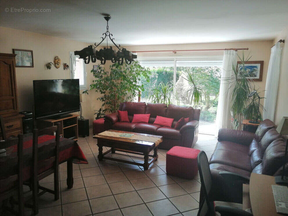 Maison à SALLES