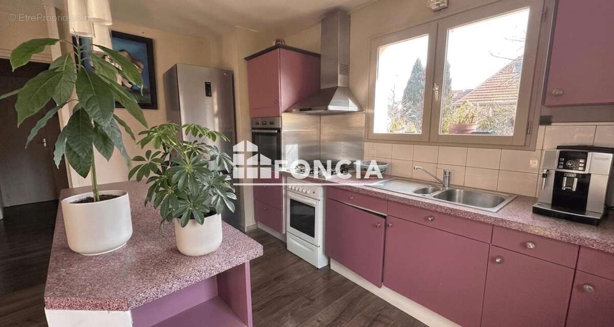Propriété ensemble de 2 maisons  dont une annexe indépendante Chalet LAMBERSENS  -à moins de 10 mn du Lac d'Annecy 11 Pièces •   - photo 12