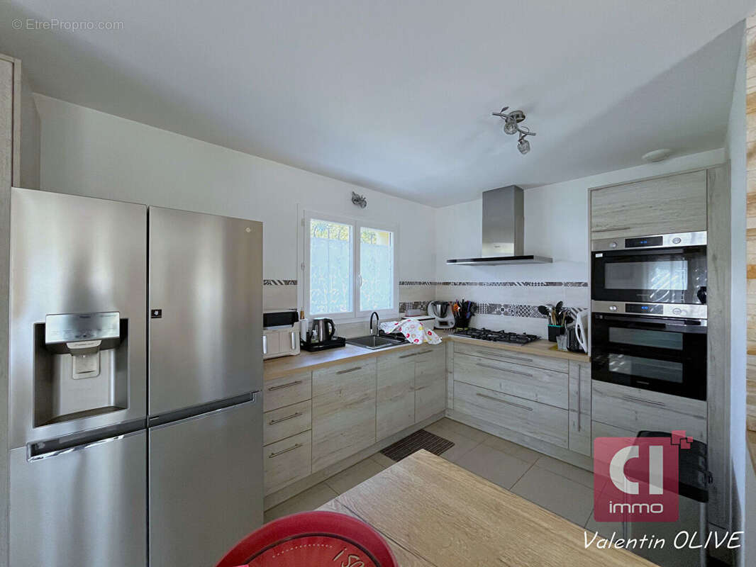 Maison La Roquebrussanne 4 pièces 105 m2 - photo 5