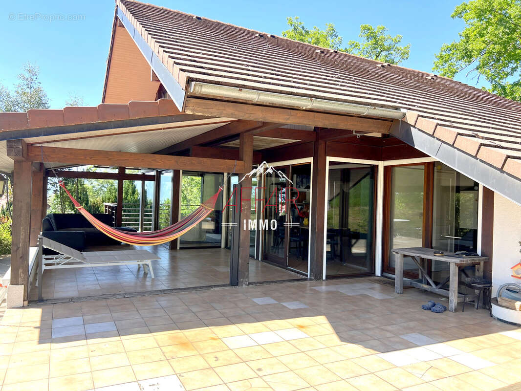 Maison à NEYDENS