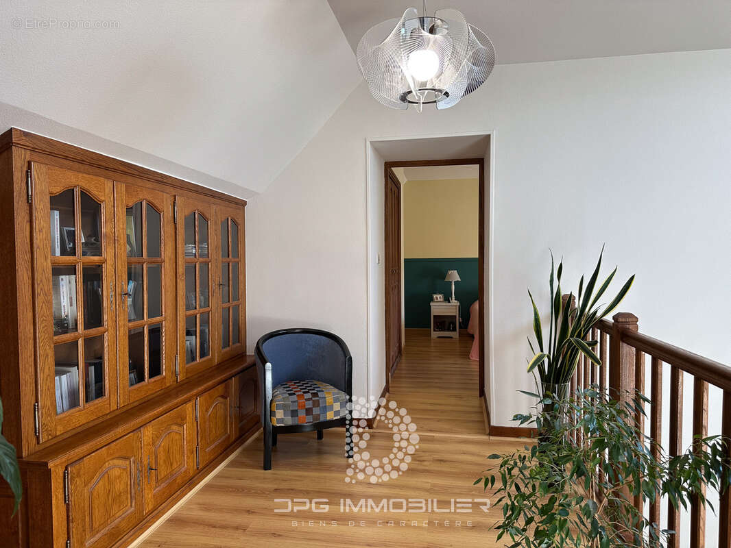 Maison à SAINT-MARCELIN-DE-CRAY