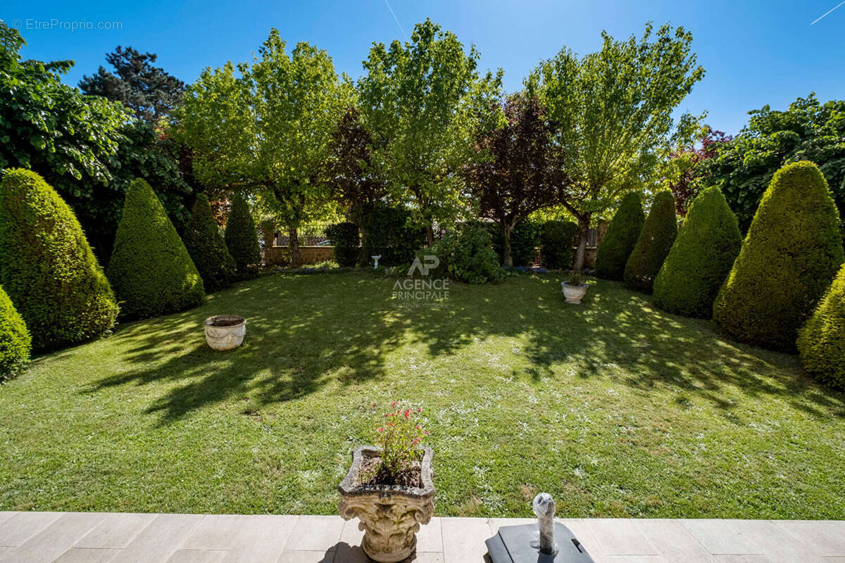 Maison à SAINT-GERMAIN-EN-LAYE