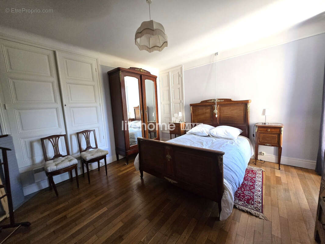 Maison 112 m² à Champagnat  - photo 6