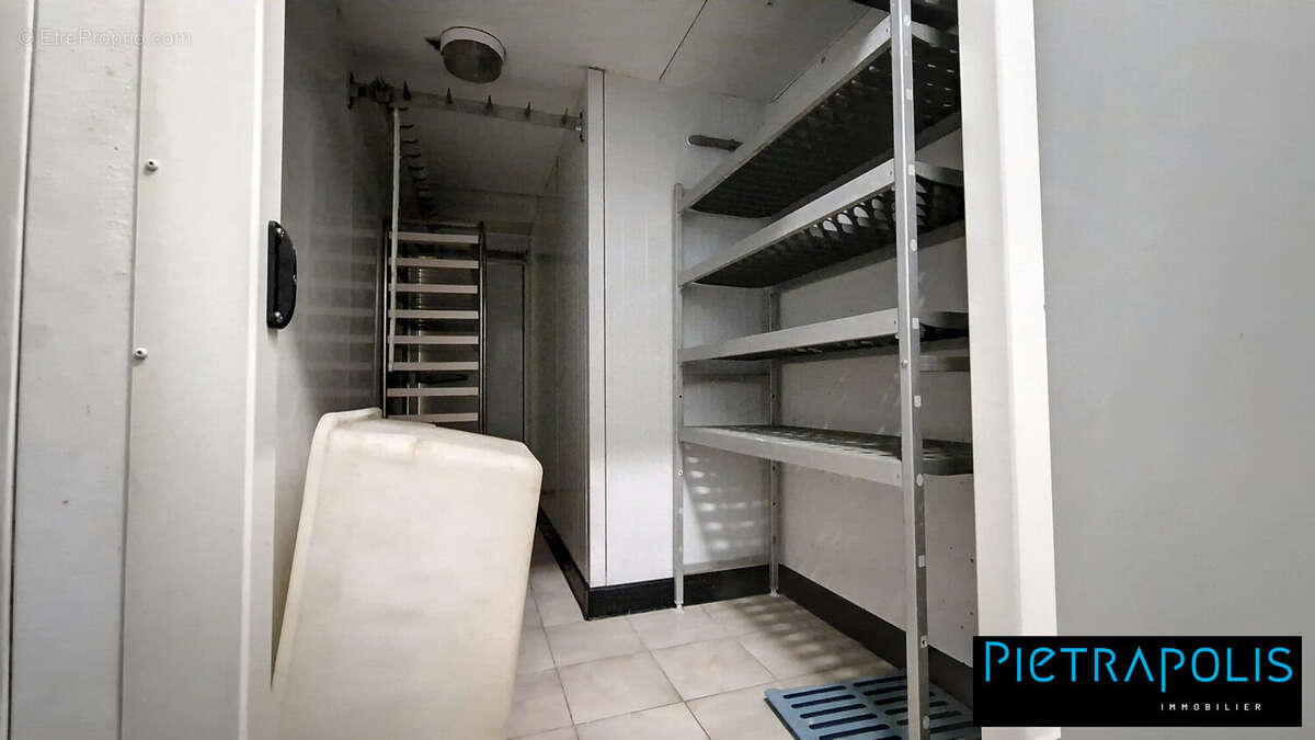 Appartement 380 m² à La Clayette  - photo 9