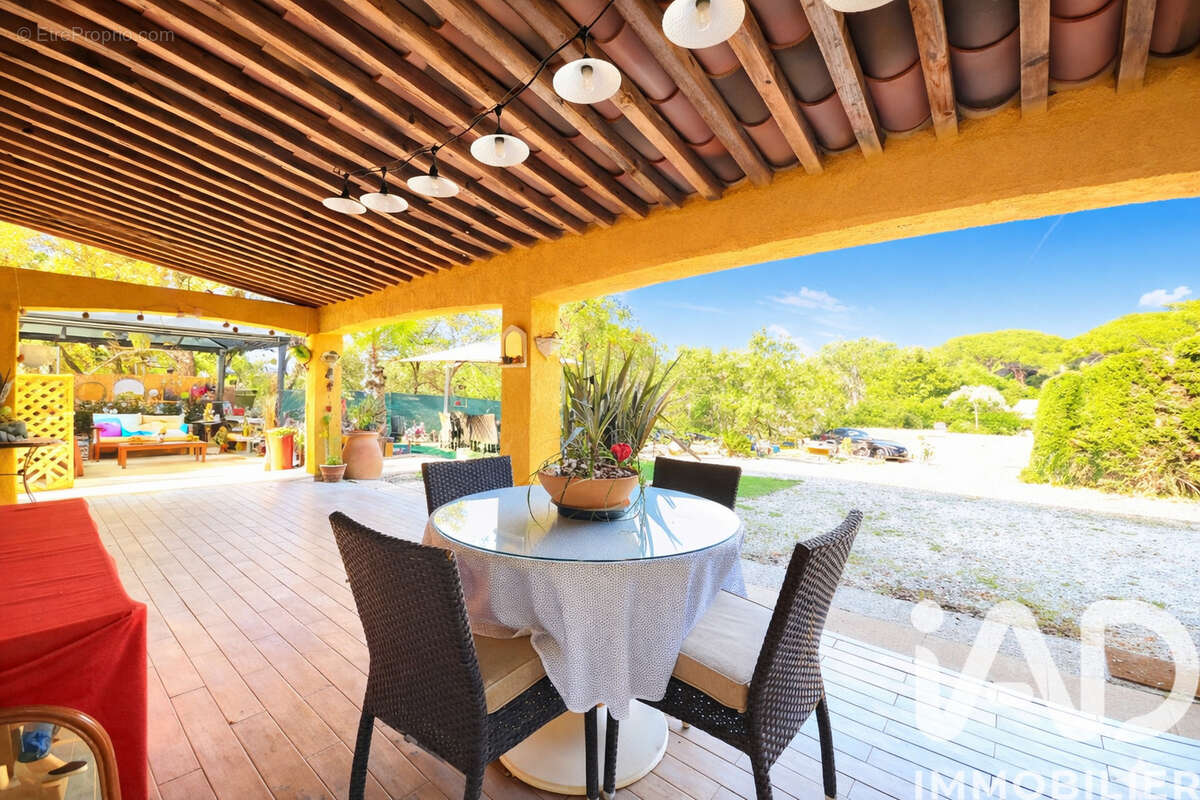 Photo 5 - Maison à FREJUS