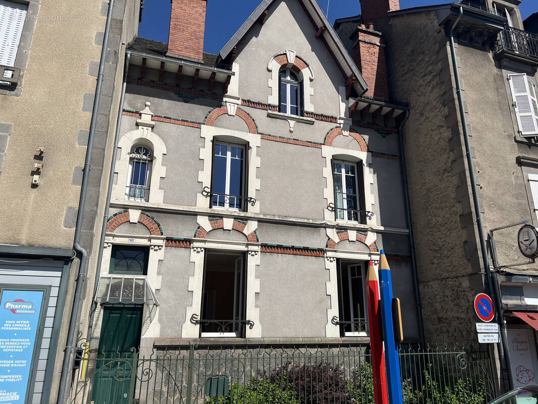 Maison à AURILLAC