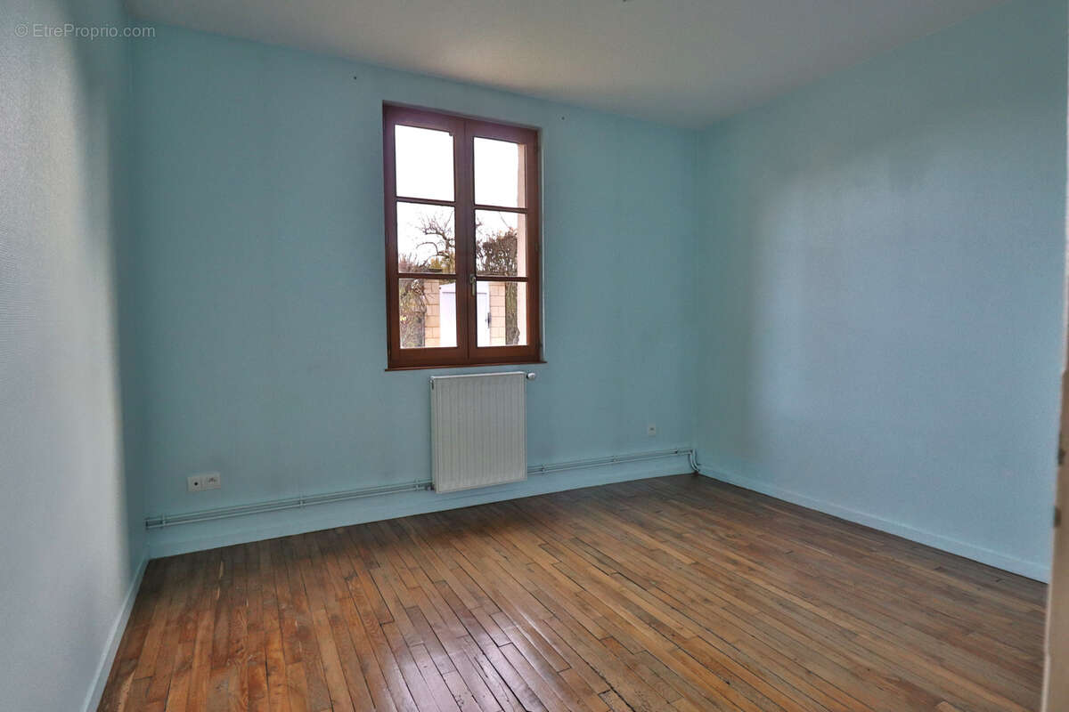 Maison à LES NOES-PRES-TROYES