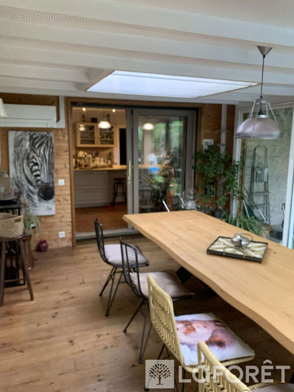 Maison de caractère avec piscine, lac privé et dépendance _ Livry-Gargan Sévigné - photo 6