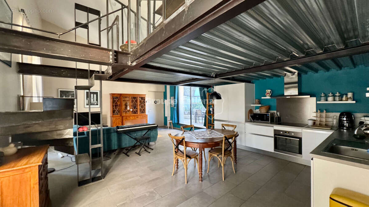 Appartement à NIMES