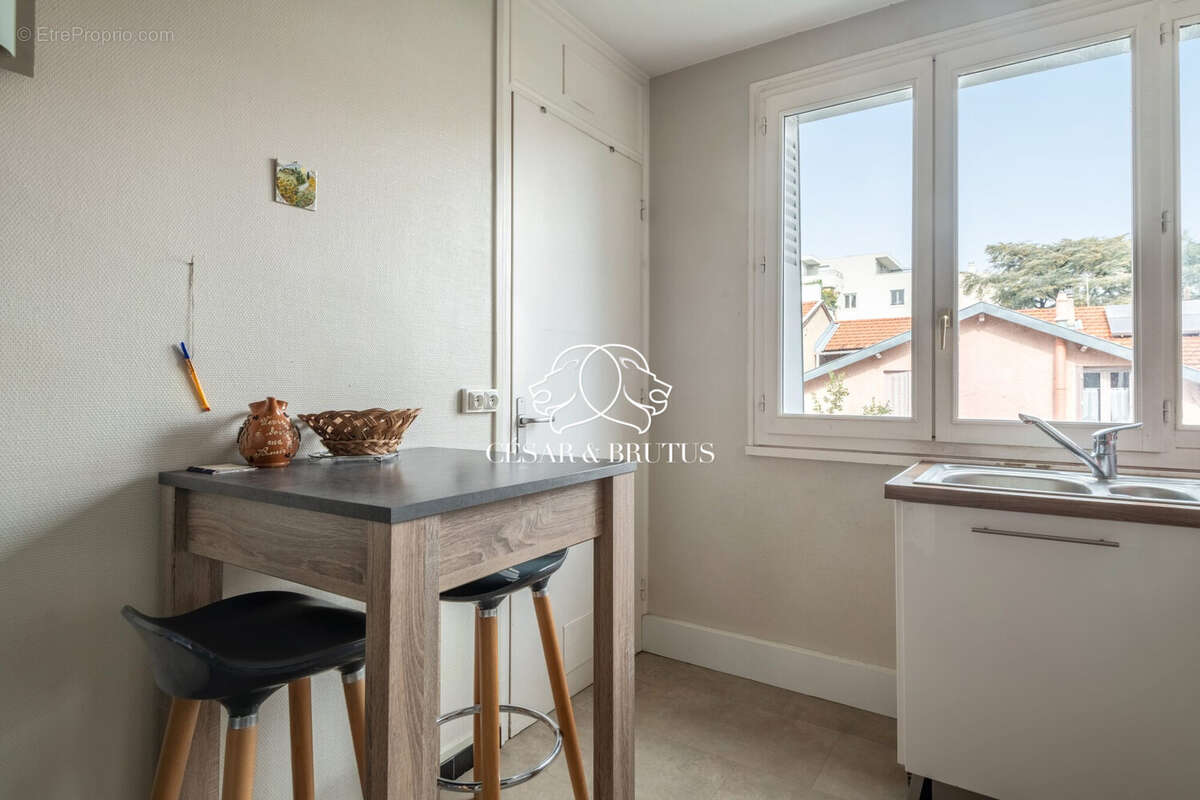 Appartement à LYON-8E