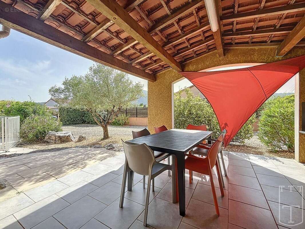 Maison à VALLON-PONT-D&#039;ARC