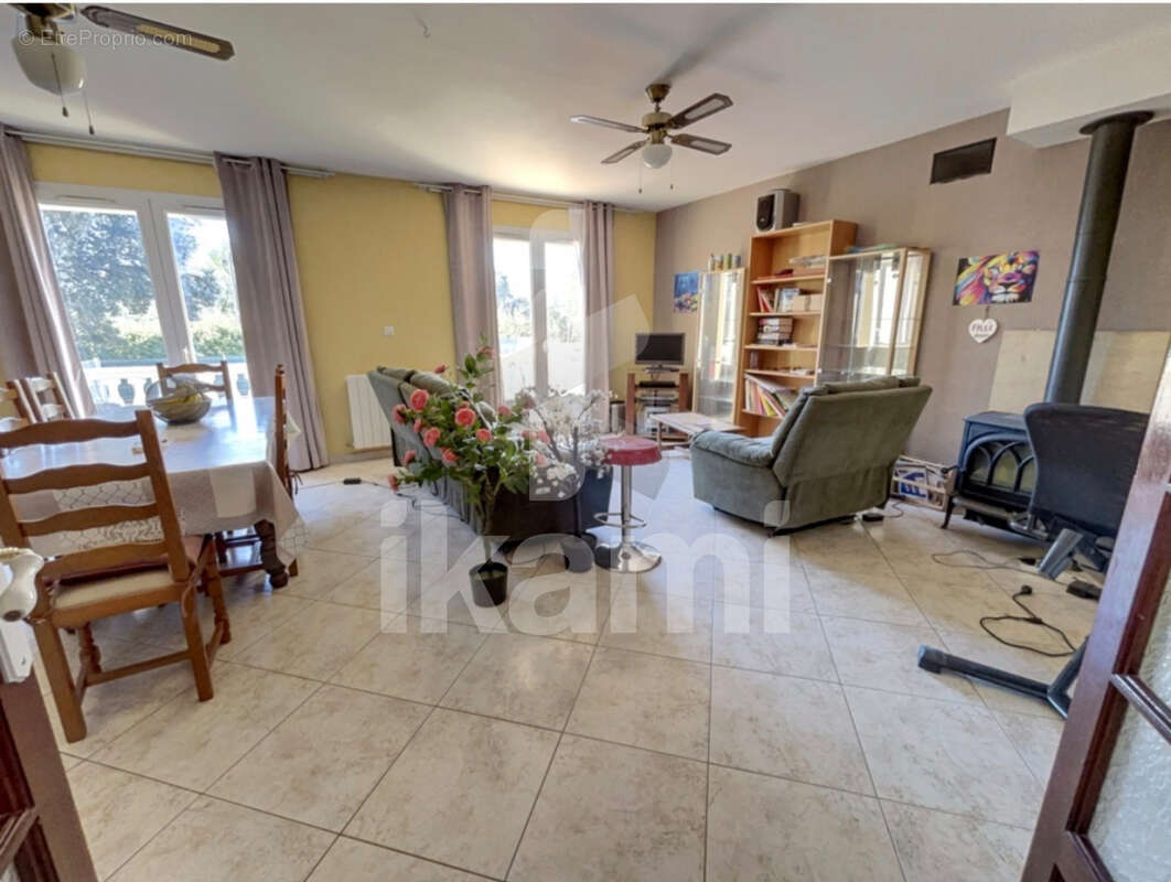 Maison à RESTINCLIERES