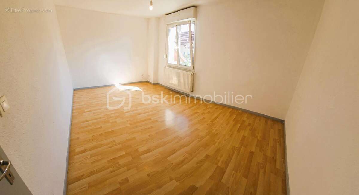 Maison mitoyenne 115 M2 sur 348 M2 terrain Foussemagne - photo 8