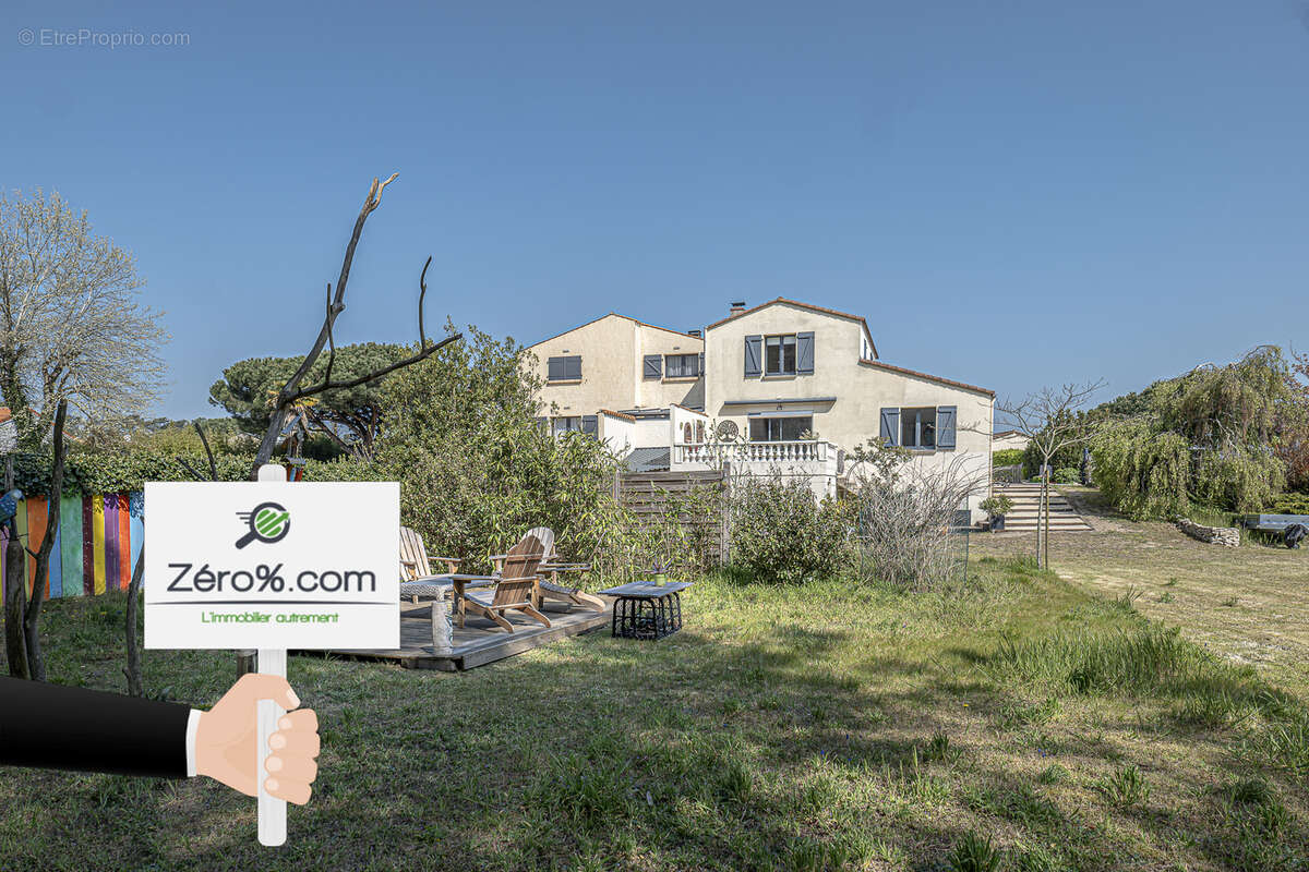 Maison à LONGEVILLE-SUR-MER