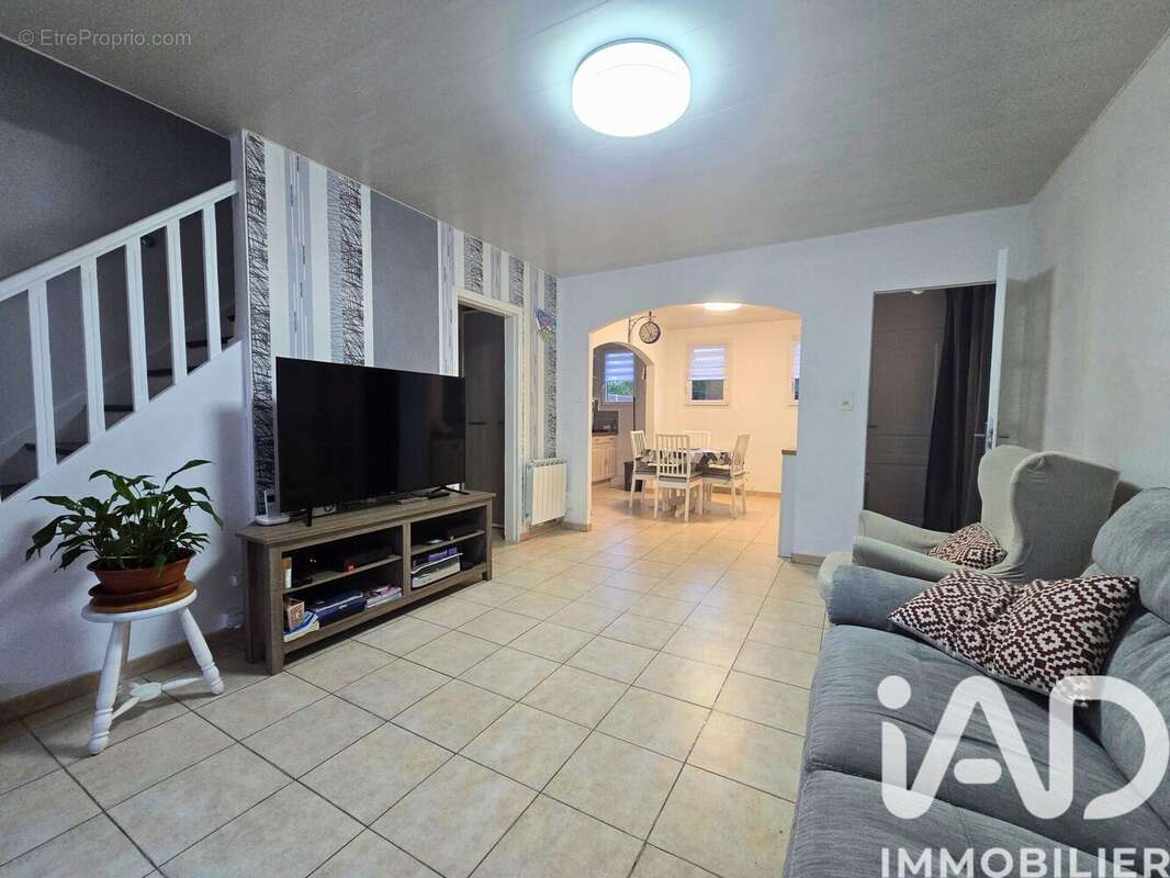 Photo 2 - Maison à SAINTE-GENEVIEVE-DES-BOIS