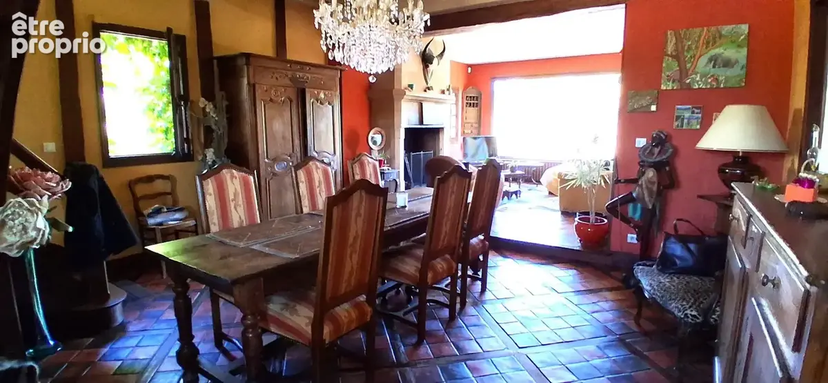 Maison 7 pièces 220 m² à vendre à Acquigny (27400) - photo 2