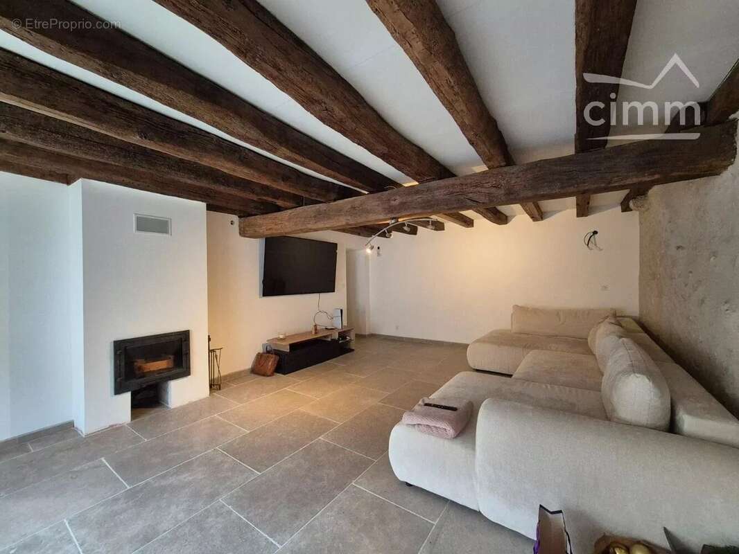 Maison de 290 m² avec 6 chambres, cave voûtée et double garage – Menars – Terrain 1 350 m² - photo 3