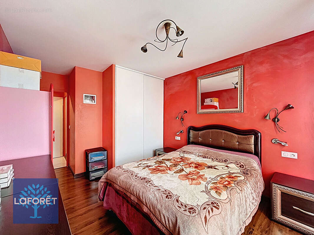 Appartement à CORBEIL-ESSONNES