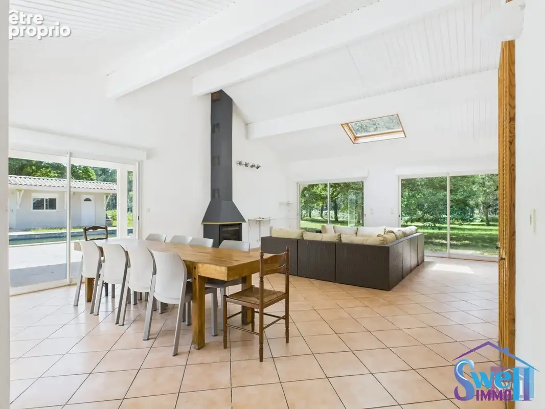 Maison 272 m² à Castets  - photo 4