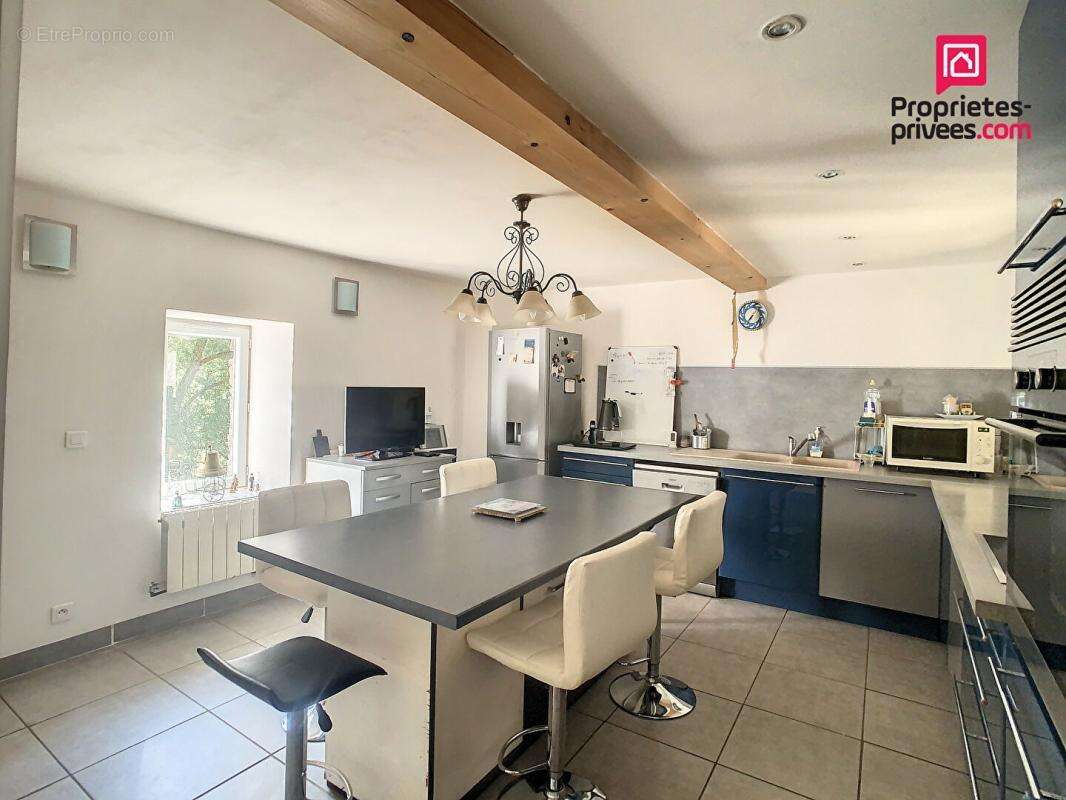 Maison Notre Dame De La Rouviere 9 pièce(s) 140 m2 - photo 6