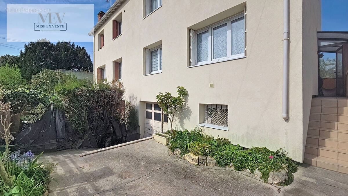Maison à NEUILLY-SUR-MARNE