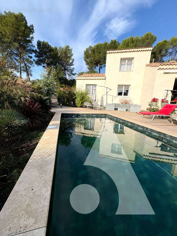 Maison à TRANS-EN-PROVENCE