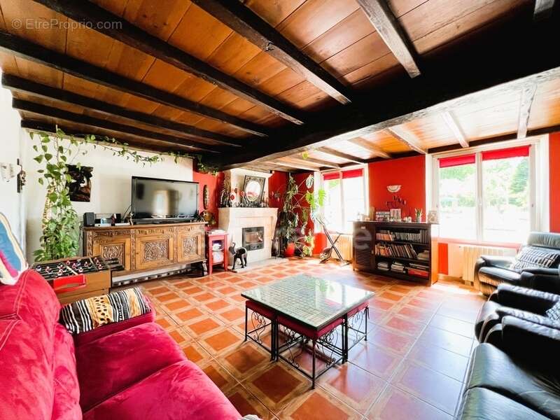 Maison à CHEVANCEAUX