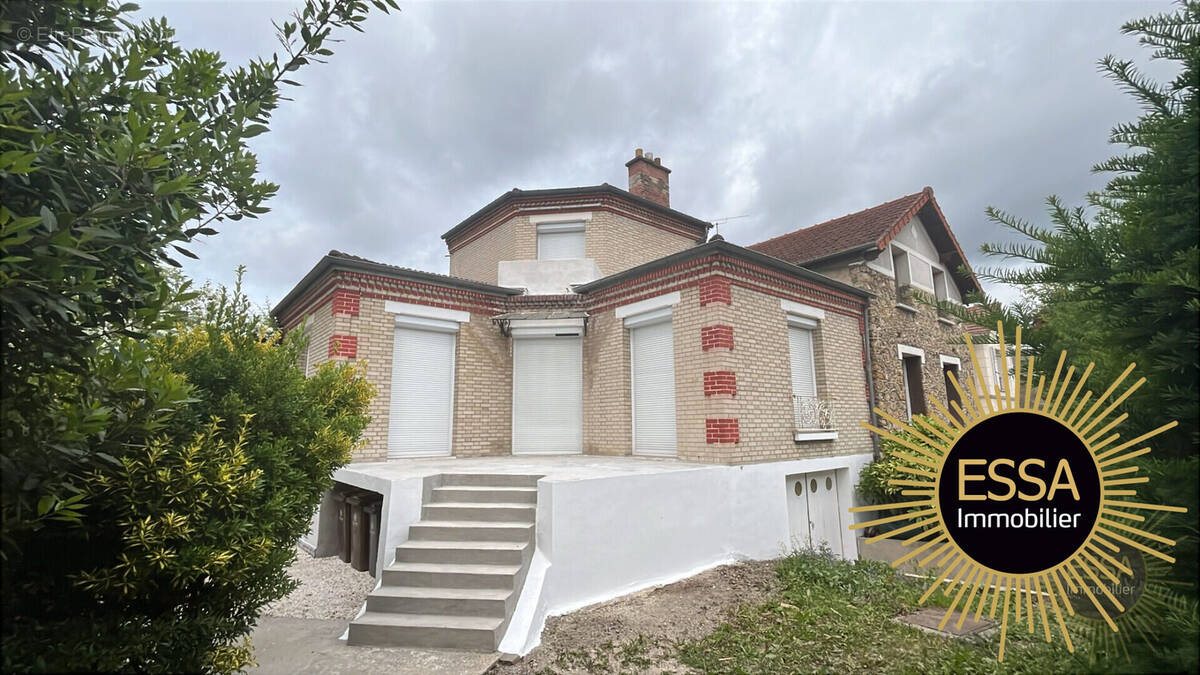 Maison à VIROFLAY