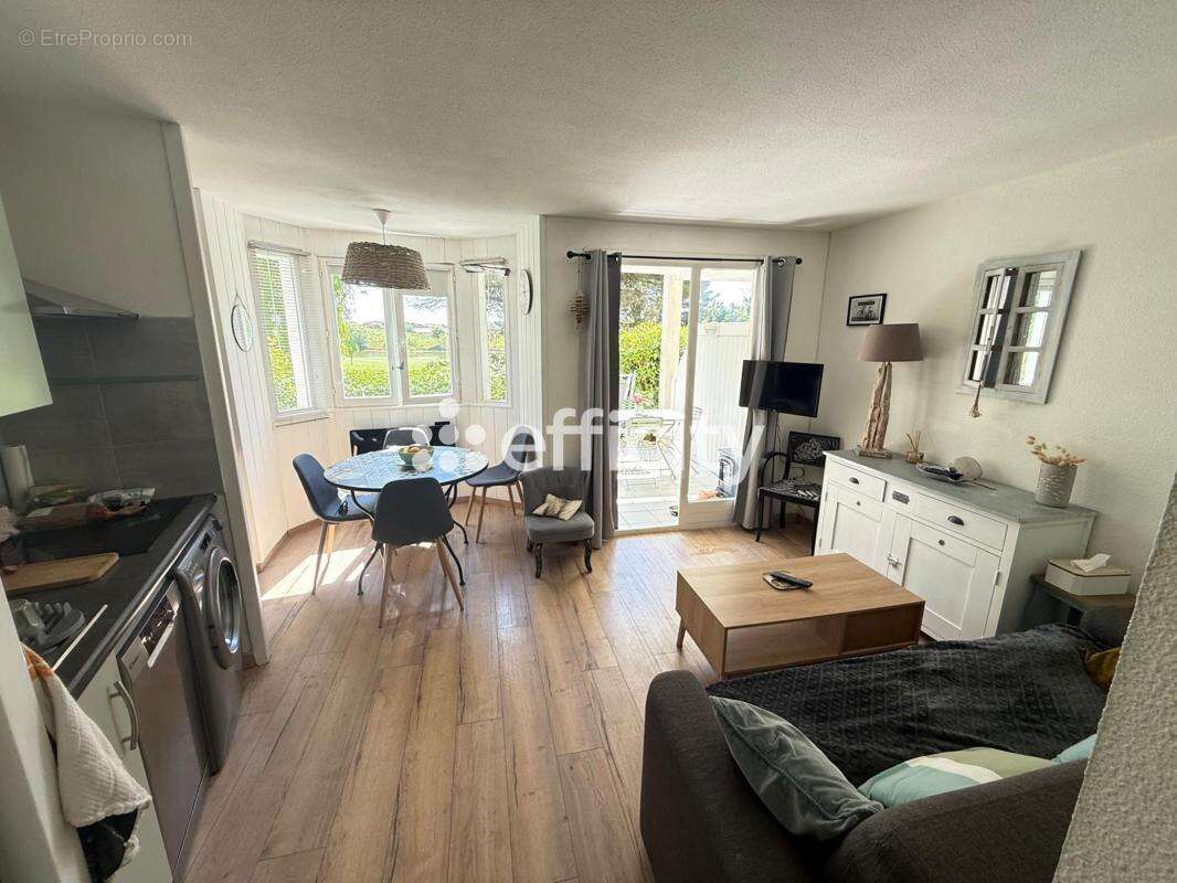 Appartement à TALMONT-SAINT-HILAIRE