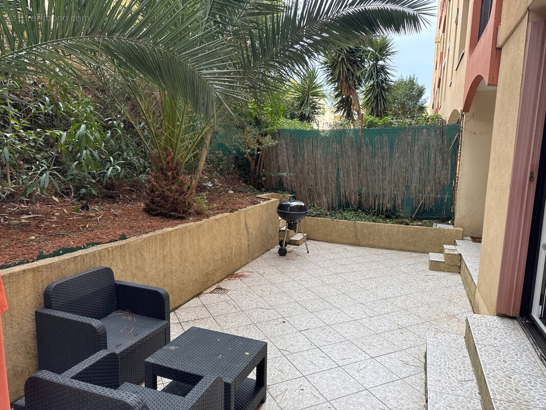 Appartement à CARROS