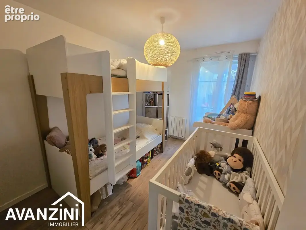 Appartement 79 m² à Magny-Le-Hongre  - photo 7