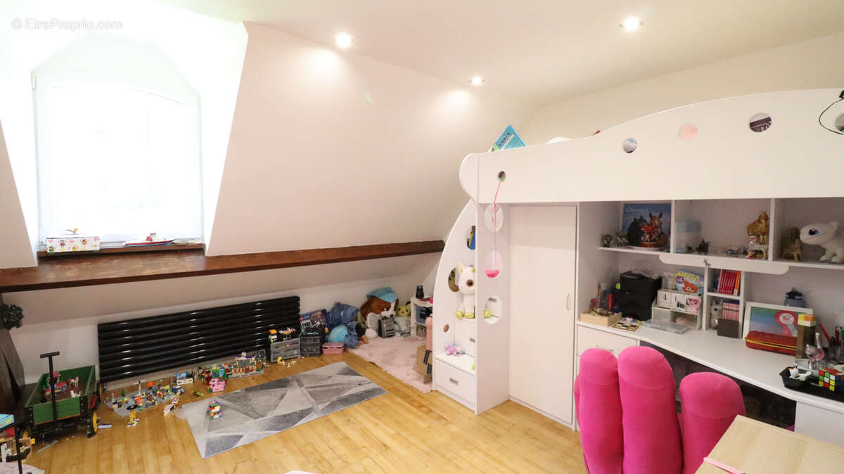 Maison à NOISY-SUR-ECOLE