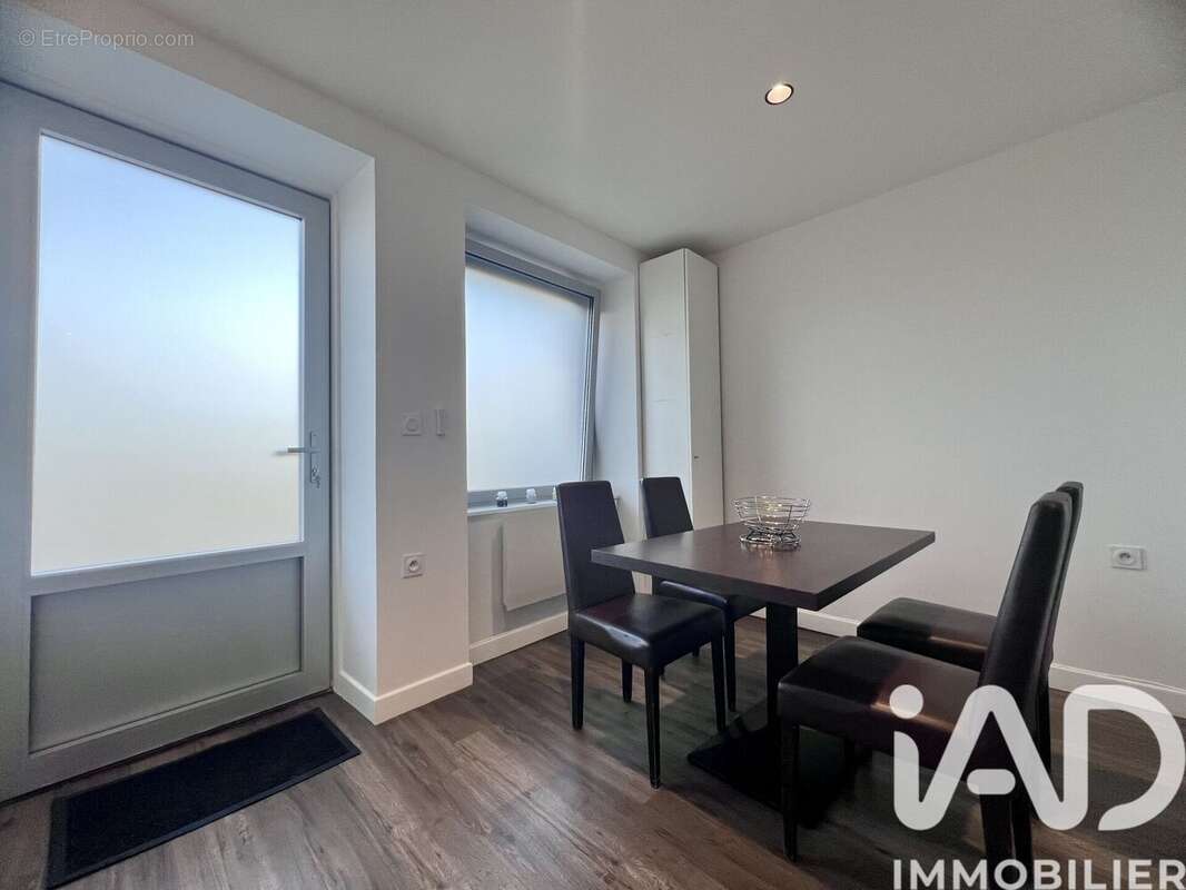 Photo 9 - Appartement à ALBIGNY-SUR-SAONE