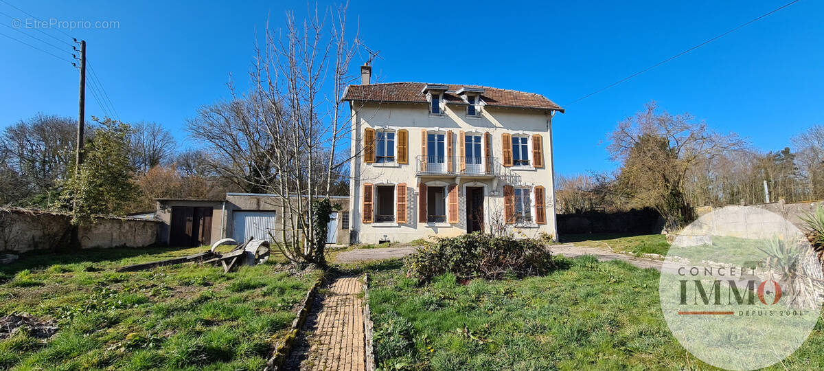 Maison à TOUL
