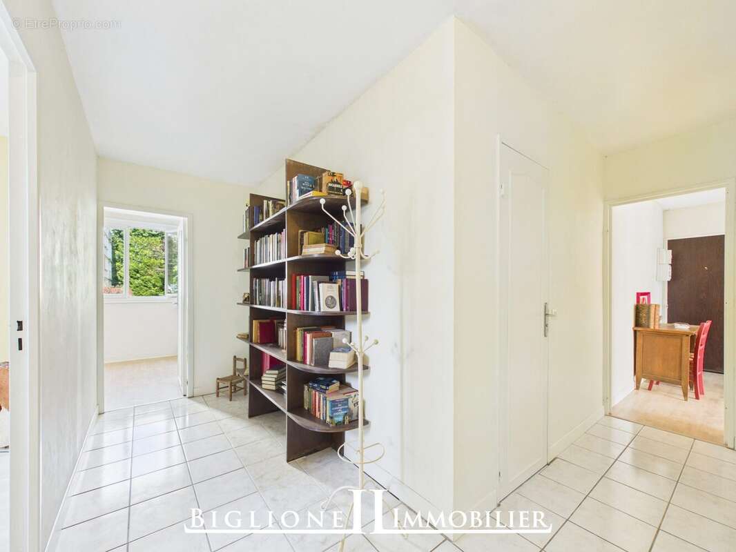 Appartement à COUBRON
