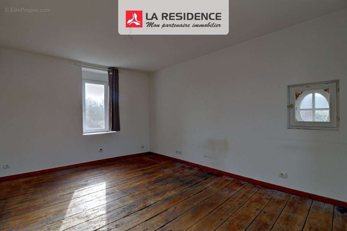 Maison à MAREIL-SUR-MAULDRE