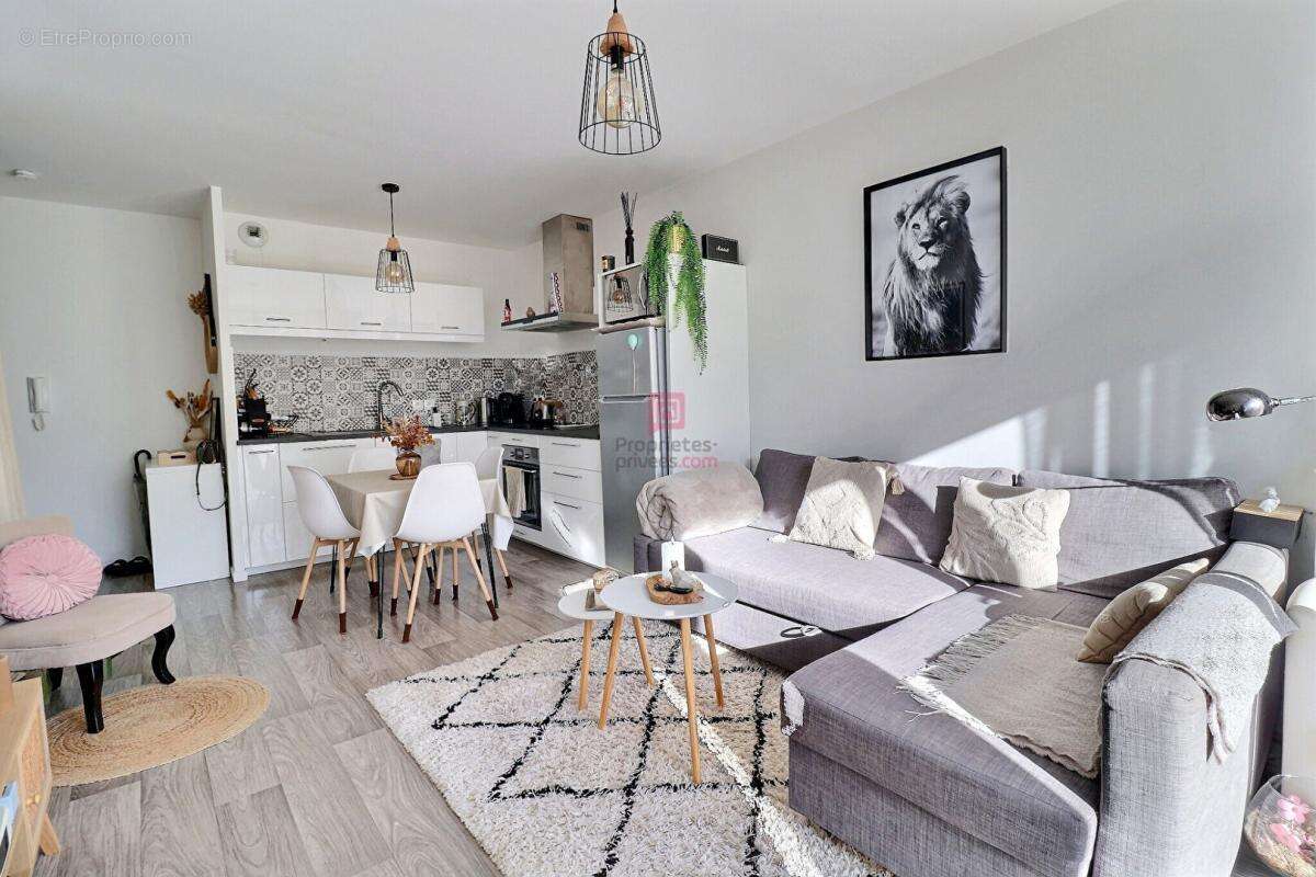 Appartement à FLEURY-MEROGIS
