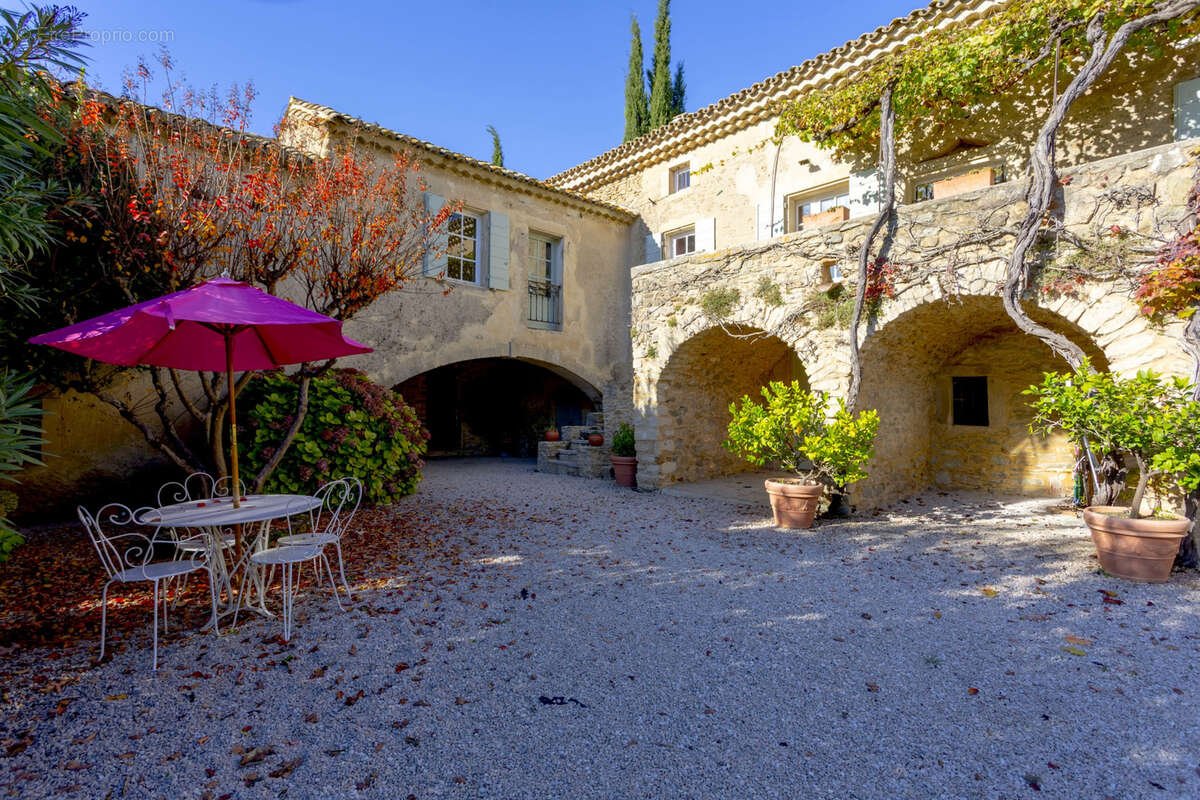 Maison à UZES
