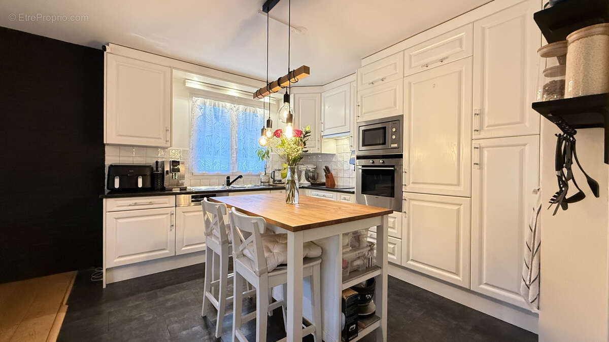 Maison à PREVESSIN-MOENS