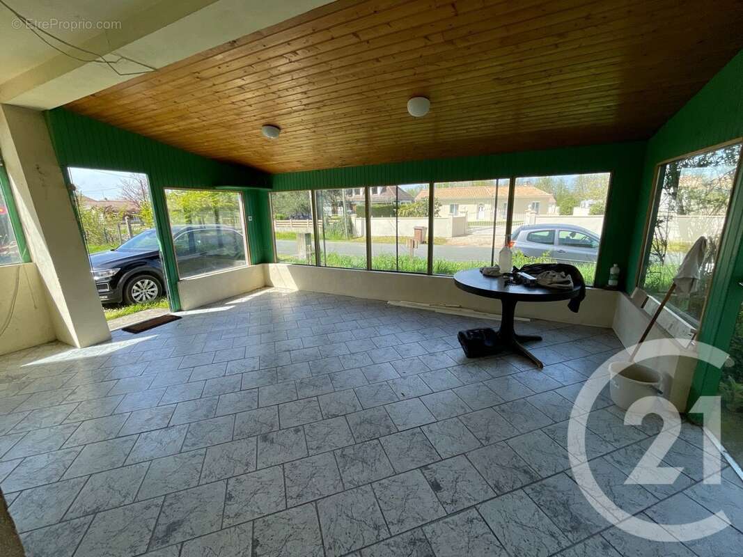 Maison à LES EGLISOTTES-ET-CHALAURES