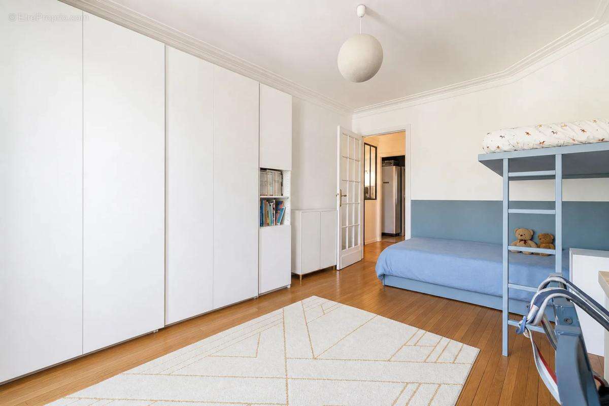 Appartement de 4 pièces d'environ 75m² à Paris XVII - photo 10