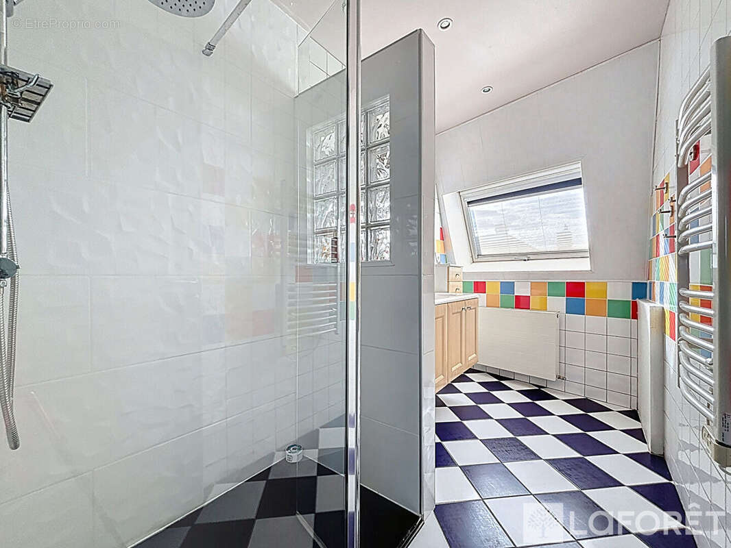 Maison à LA CHAPELLE-D'ARMENTIERES