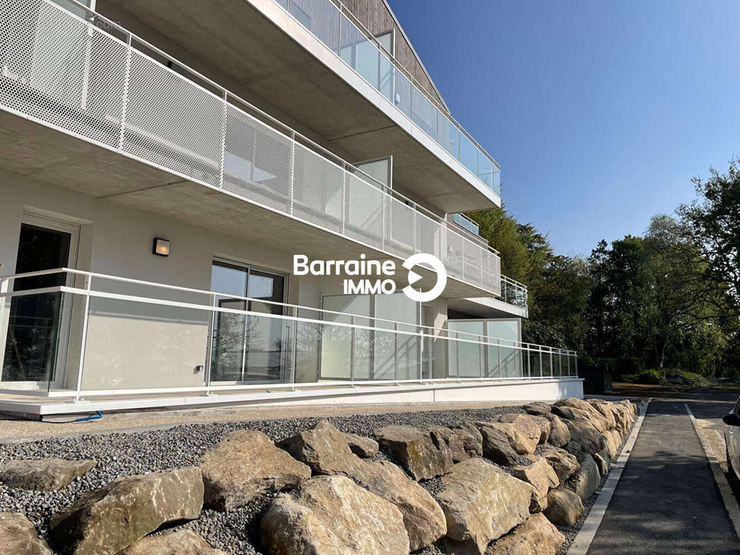 Appartement à LE RELECQ-KERHUON