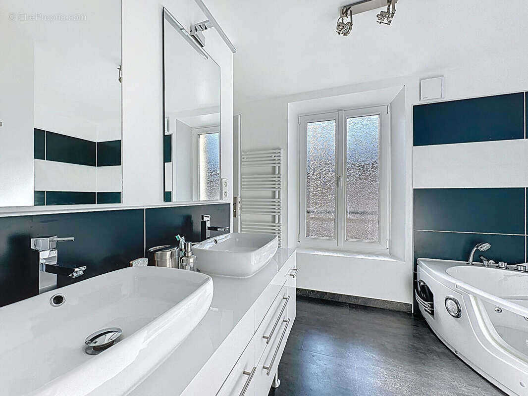 Maison à CERNAY-LA-VILLE