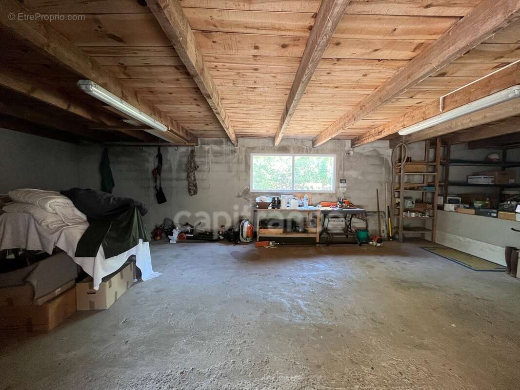Propriété de caractère – env. 260 m² habitables – Parc paysager de 6 218 m² – Piscine – Dépendances - photo 20